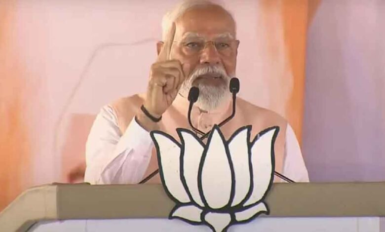 पीएम-मोदी-का-एआई-सम्मेलन-में-तंज:-“कांग्रेस-पहले-से-नंगी,-कपड़े-उतारने-की-क्या-जरूरत”