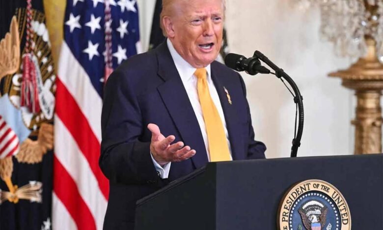 ट्रंप-झुकने-को-तैयार-नहीं,-सुप्रीम-कोर्ट-के-फैसले-के-बाद-भी-15%-बढ़ा-दिया-टैरिफ