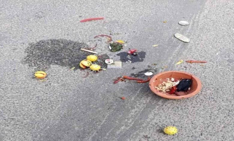 सड़क-पर-पड़ी-इन-चीज़ों-को-पार-करना-पड़-सकता-है-भारी,-मान्यताओं-में-है-बड़ा-संकेत!