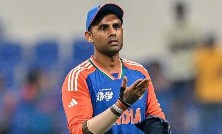 साउथ-अफ्रीका-से-हार-के-बाद-कप्तान-सूर्या-का-गुस्सा,-डगआउट-में-सपोर्ट-स्टाफ-से-की-तीखी-बहस