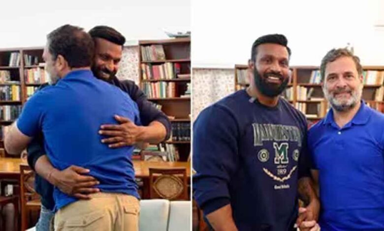 ‘मोहब्बत-की-दुकान’-में-खास-मुलाकात:-‘मोहम्मद-दीपक’-से-मिले-राहुल-गांधी,-जिम-जॉइन-करने-का-किया-वादा