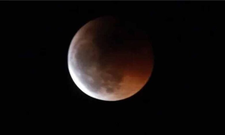 चंद्र-ग्रहण-में-क्या-करें-और-क्या-न-करें?-जानिए-धार्मिक-व-वैज्ञानिक-नियम