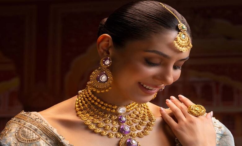 24-कैरेट-गोल्ड-की-कीमत-1-लाख-60-हजार-के-करीब,-चांदी-भी-हुई-महंगी-–-जानें-लेटेस्ट-रेट