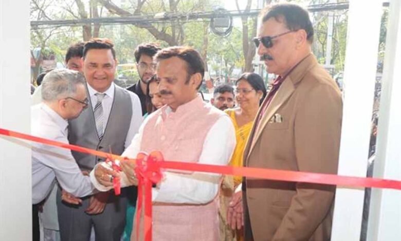 उप-मुख्यमंत्री-शुक्ल-ने-महर्षि-विटीलिगो-रिसर्च-सेंटर-और-डायबिटीज-एण्ड-फुट-केयर-सेंटर-का-किया-शुभारंभ