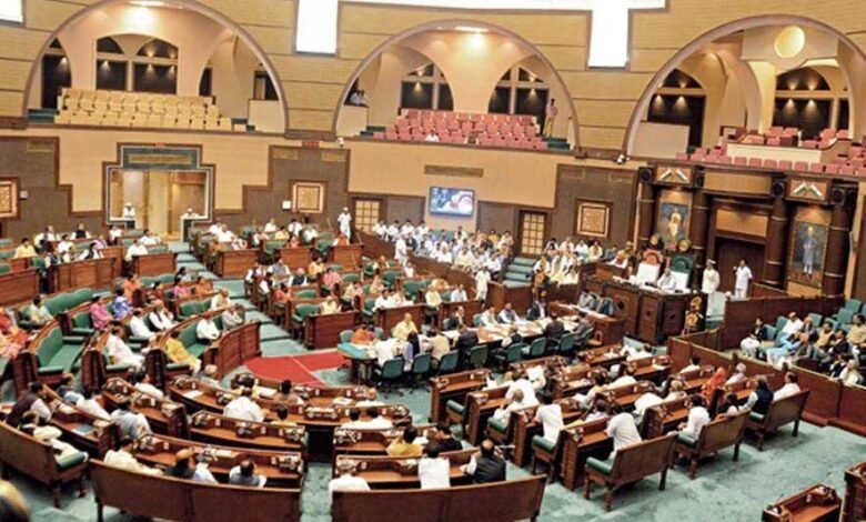 बीजेपी-विधायक-बोले-सिंगरौली-में-पेड़-कटाई-से-कोई-नुकसान-नहीं,-कांग्रेस-mla-का-पलटवार