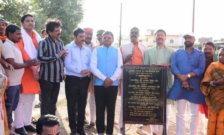 वार्ड-12-बदखर-में-72.84-लाख-की-लागत-से-तालाब-सौंदर्यीकरण-कार्य-का-भूमि-पूजन