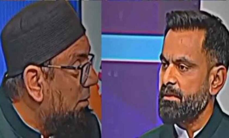 pak-vs-eng:-इंग्लैंड-से-हार-के-बाद-पाकिस्तानी-दिग्गजों-में-जुबानी-जंग,-नवाज-की-भूमिका-पर-गरमाई-बहस