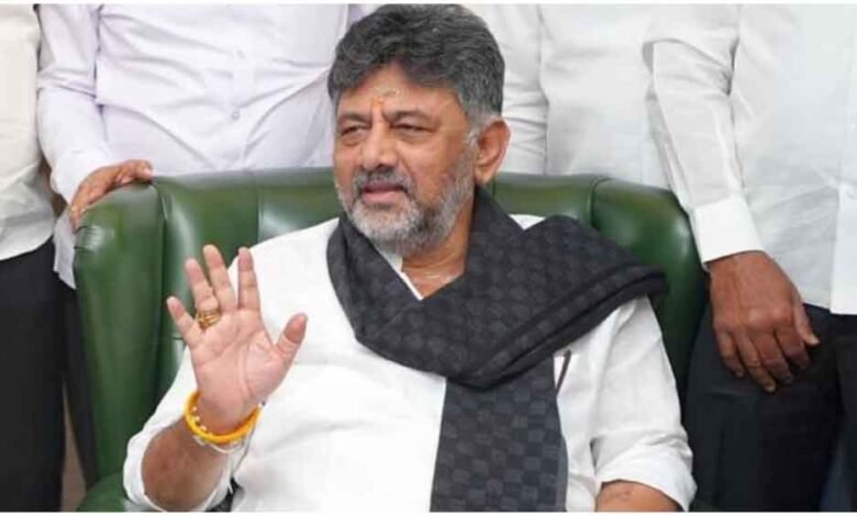 dk-शिवकुमार-को-दरकिनार!-hm-को-cm-बनाने-के-नारे,-मंत्री-ने-अचानक-क्यों-बनाई-दूरी?