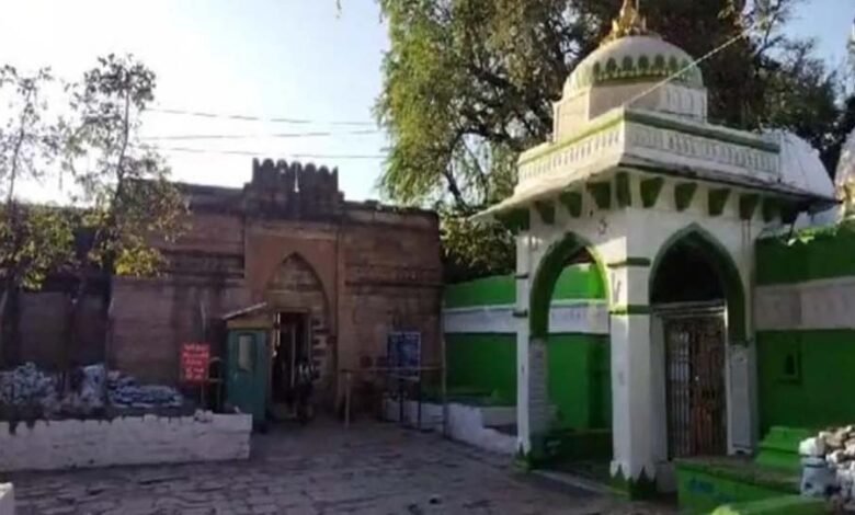 dhar-bhojshala-विवाद:-कमाल-मौला-दरगाह-के-निर्माण-में-मंदिर-अवशेषों-के-इस्तेमाल-का-दावा