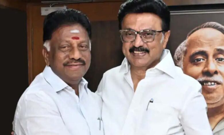 तमिलनाडु-की-राजनीति-में-बड़ा-कदम,-पूर्व-cm-पन्नीरसेल्वम-ने-थामा-dmk-का-हाथ