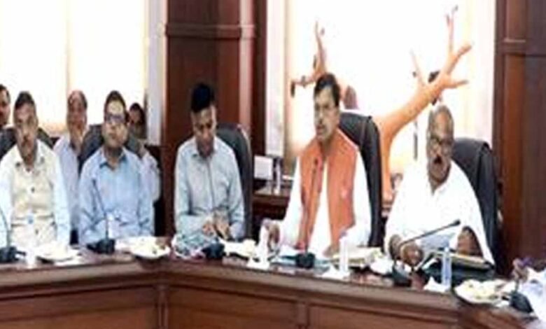 परामर्शदात्री-समिति-की-बैठक-में-प्राप्त-सुझावों-पर-किया-जायेगा-अमल-:-ऊर्जा-मंत्री-तोमर