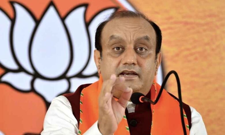 विदेशी-फंडिंग-और-जासूसी-के-आरोपों-पर-घिरे-गांधी-परिवार,-सुधांशु-त्रिवेदी-ने-मांगा-जवाब