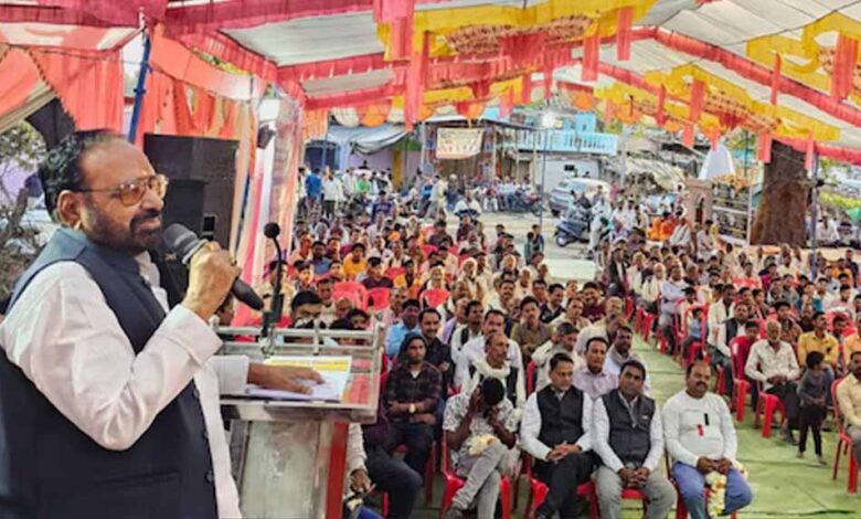 दिग्विजय-सिंह-ने-दिया-था-कांग्रेस-में-शामिल-होने-का-ऑफर,-गोपाल-भार्गव-बोले-मैं-टिकाऊ-हूं,-बिकाऊ-नहीं