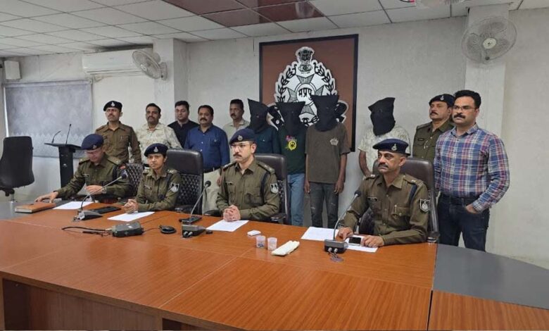 भोपाल-के-4-कुख्यात-लुटेरे-चढ़े-रतलाम-पुलिस-के-हत्थे