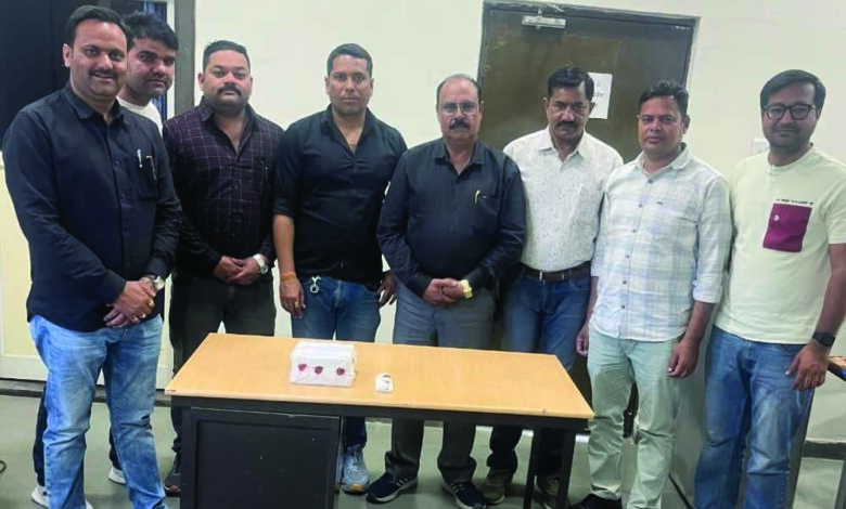 मादक-पदार्थ-चरस-के-साथ-तस्कर-गिरफ्तार,-सवा-2-लाख-का-माल-बरामद