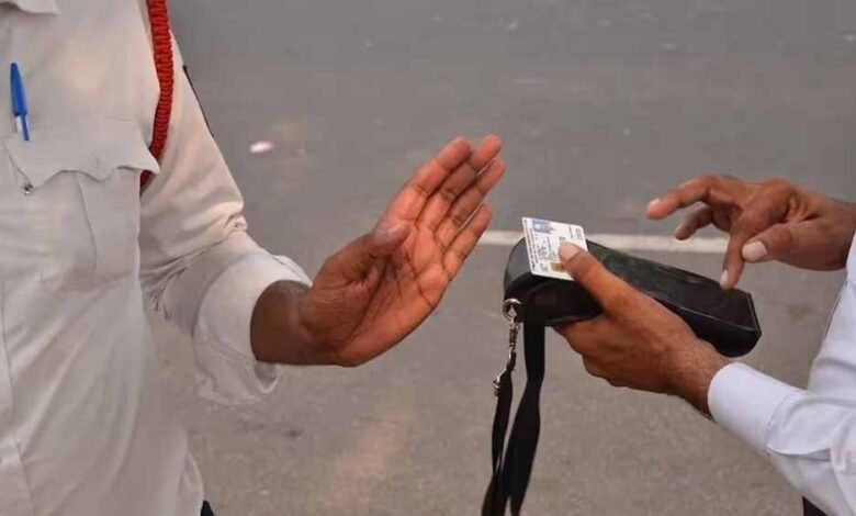 गलती-आपकी-नहीं-फिर-भी-चालान-कट-गया?-जानिए-उसे-कैंसिल-कराने-का-पूरा-तरीका