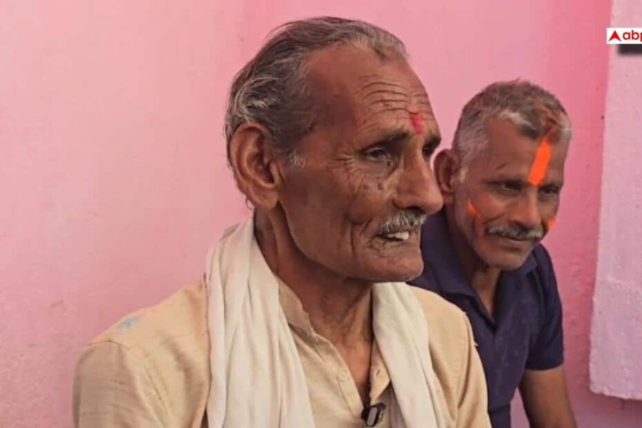 mahoba-news:-28-साल-बाद-घर-लौटा-बिछड़ा-भाई,-महोबा-में-sir-ने-कराया-मिलन