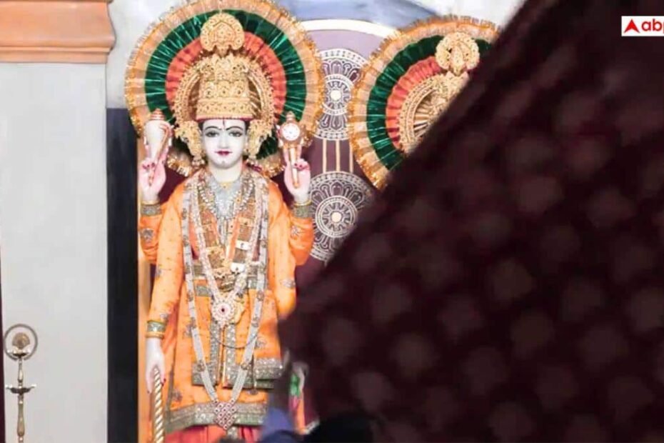 delhi-news:-साल-के-पहला-चंद्र-ग्रहण-का-सूतक-काल-6:20-बजे-से-शुरू,-दिल्ली-में-मंदिरों-के-कपाट-हुए-बंद