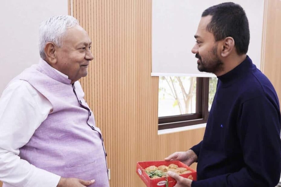 बिहार:-बेटे-निशांत-के-राजनीति-में-आने-पर-सहमत-हुए-नीतीश-कुमार,-jdu-में-खुशी-की-लहर