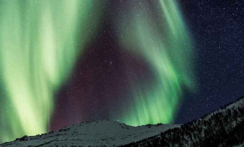 40-मिनट-की-रात-वाला-अनोखा-देश:-जहां-आधी-रात-में-भी-चमकता-है-सूरज