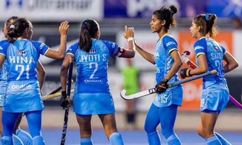 हैदराबाद-पहुंची-इंग्लैंड-महिला-हॉकी-टीम,-एफआईएच-वर्ल्ड-कप-2026-क्वालीफायर-की-तैयारी-तेज