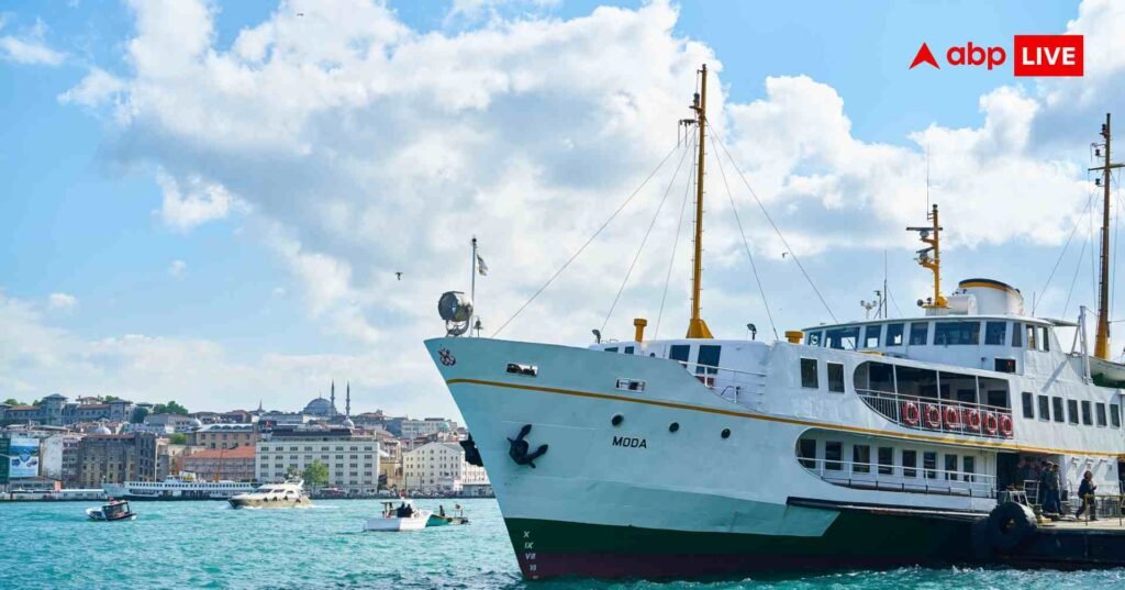 मर्चेंट-नेवी-में-कैसे-मिलती-है-जॉब,-12वीं-के-बाद-इसमें-कैसे-बनाएं-करियर?