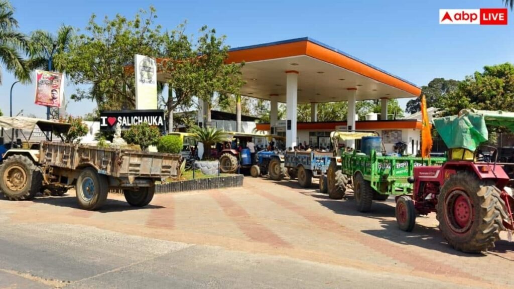 narsinghpur-news:-नरसिंहपुर-में-पेट्रोल-पंपों-पर-ट्रैक्टर-लेकर-उमड़े-किसान,-इस-बात-के-डर-से-फुल-करवा-रहे-टैंक