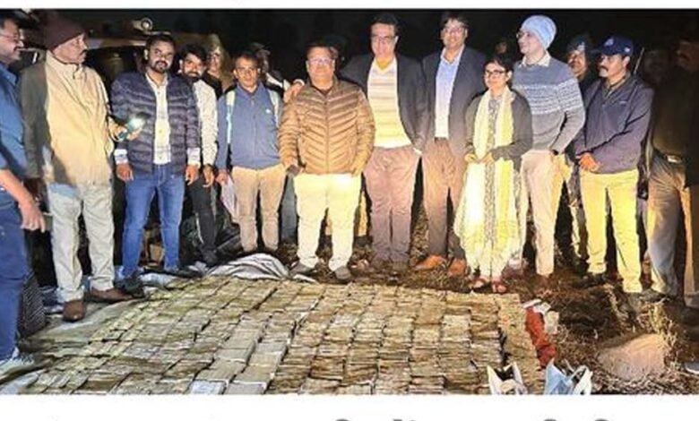 मुंबई-प्राधिकरण-ने-सौरभ-शर्मा-के-100-करोड़-के-गोल्ड-कैश-को-बेनामी-लेनदेन-माना,-चेतन-गौर-को-बेनामीदार-बताया