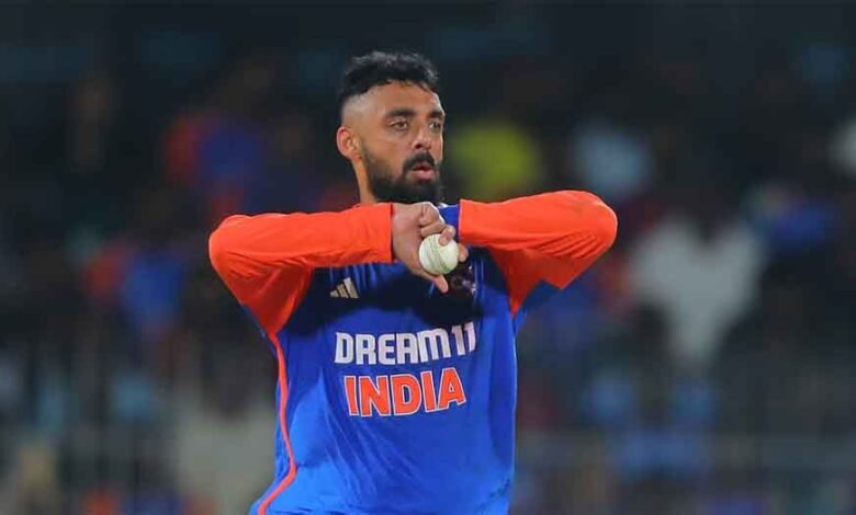 टी20-वर्ल्ड-कप:-वरुण-चक्रवर्ती-के-पास-नंबर-वन-बनने-का-मौका,-इंग्लैंड-के-आदिल-रशीद-भी-रेस-में