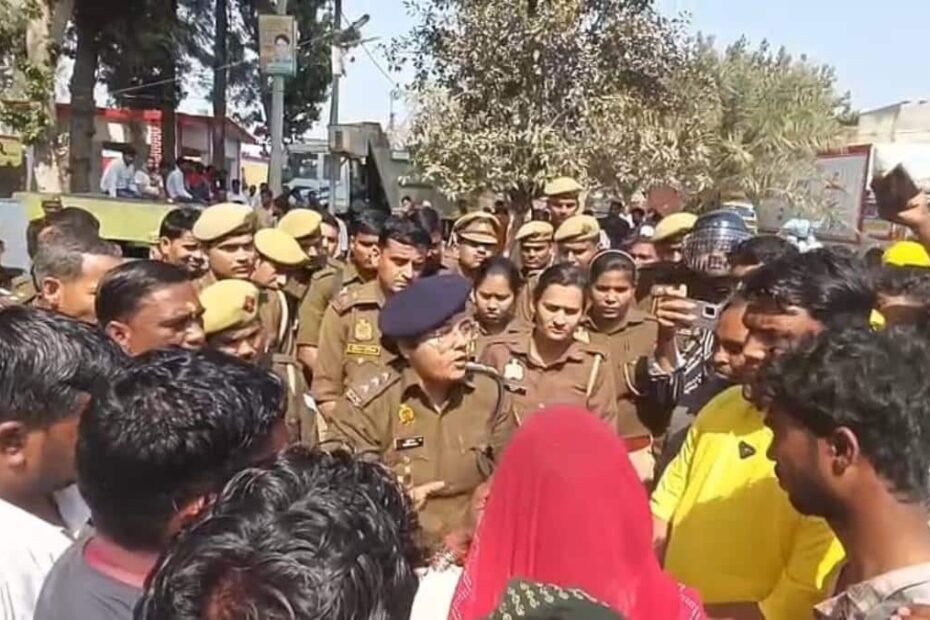 हापुड़-हत्याकांड:-बहादुरगढ़-थाने-पर-शव-रखकर-हंगामा,-cctv-में-कैद-हमलावरों-की-तलाश-जारी