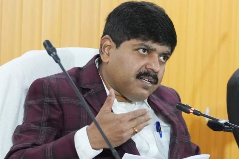 उत्तराखंड-की-gsdp-3.81-लाख-करोड़-रुपये-पहुंची,-प्रति-व्यक्ति-आय-में-भारी-वृद्धि-और-गरीबी-में-आई-कमी