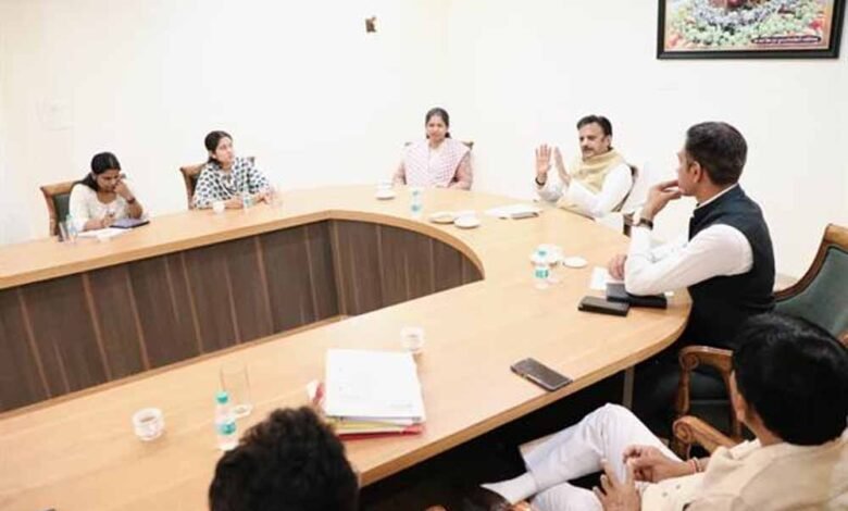 उप-मुख्यमंत्री-शुक्ल-ने-की-निर्माण-कार्यों-की-समीक्षा