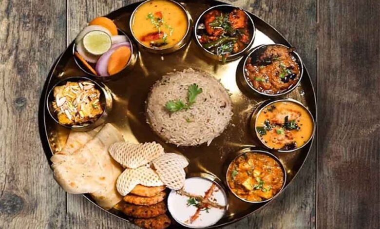 फरवरी-में-शाकाहारी-थाली-की-कीमत-स्थिर,-मांसाहारी-थाली-3%-हुई-सस्ती