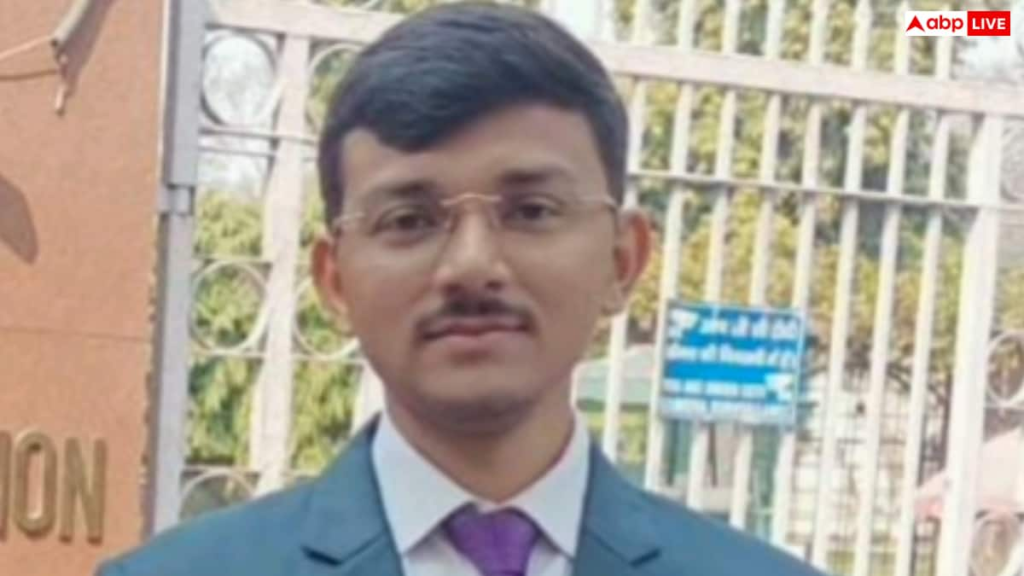 तीसरे-प्रयास-में-चमका-बिहार-के-उज्जवल-का-नाम,-upsc-में-10वीं-रैंक-हासिल-कर-पूरा-किया-बचपन-का-सपना