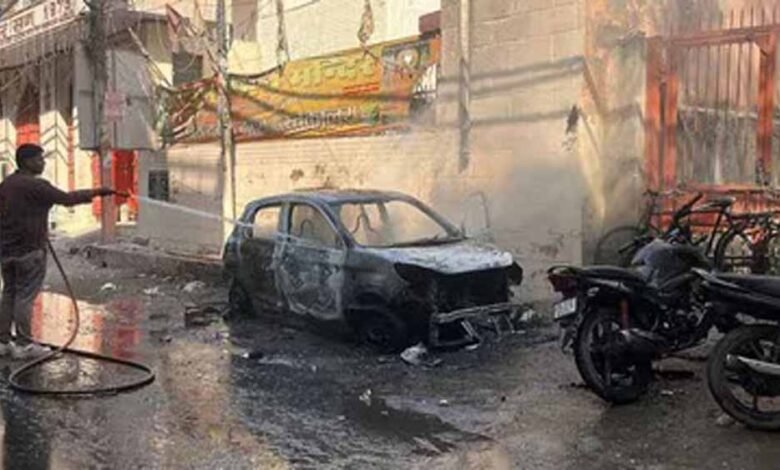 दिल्ली-के-उत्तम-नगर-मर्डर-मामले-में-4-और-गिरफ्तार,-बुलडोजर-ऐक्शन-की-मांग