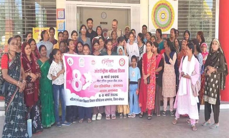 भोपाल-के-गोविंदपुरा-थाना-में-महिलाओं-एवं-किशोरी-बालिकाओं-का-एक्सपोज़र-विजिट-आयोजित