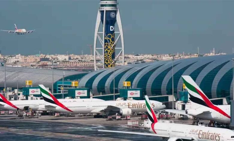 दुबई-एयरपोर्ट-पर-आंशिक-रूप-से-बहाल-हुई-हवाई-उड़ानें,-धीरे-धीरे-सामान्य-हो-रही-सेवाएं