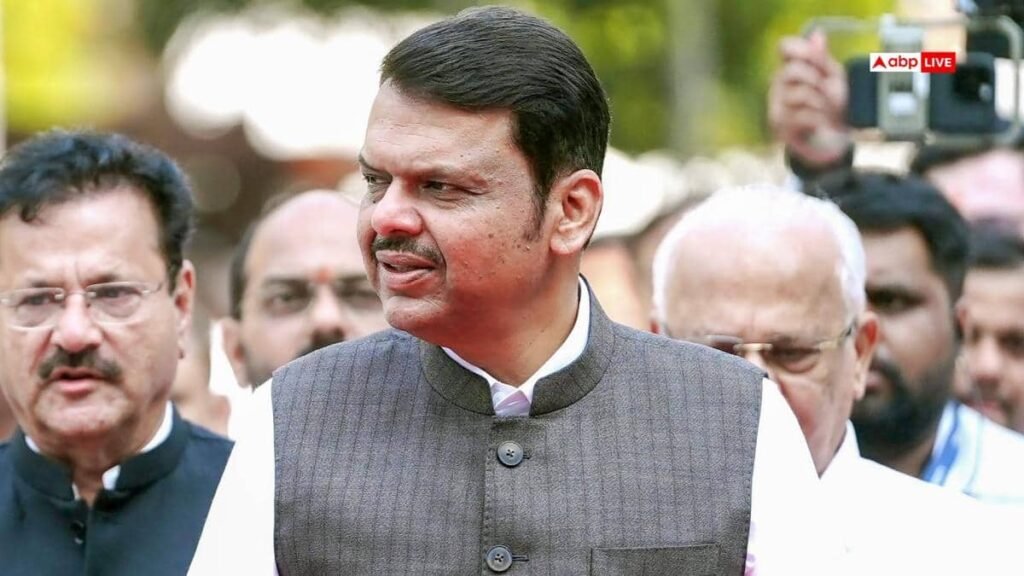 ईरान-इजरायल-युद्ध:-दुबई-में-फंसे-1200-से-ज्यादा-मराठी-पर्यटक,-सरकार-ने-शुरू-की-ipf-हेल्पलाइन