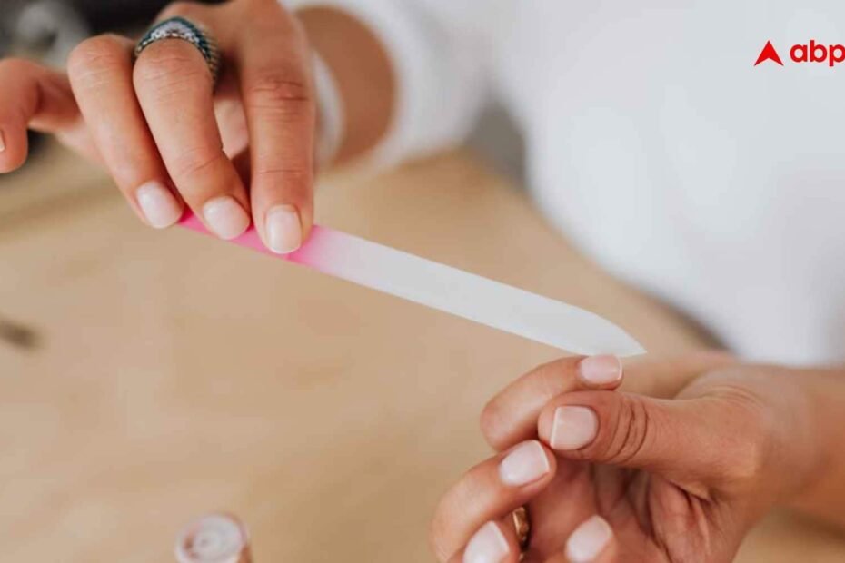 नाखून-बता-सकते-हैं-सेहत-का-राज,-आयरन-की-कमी-से-लेकर-फेफड़ों-की-बीमारी-तक-देते-हैं-ये-संकेत