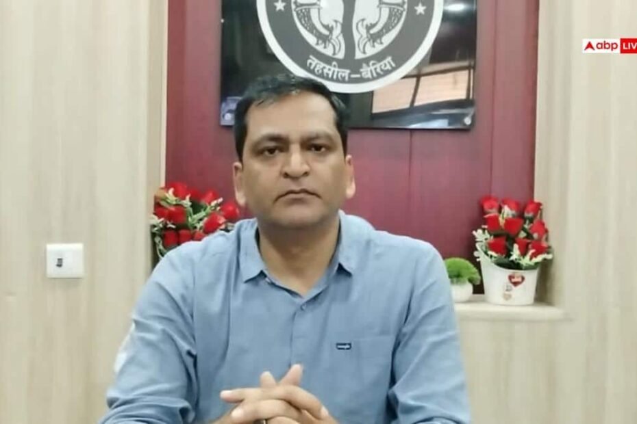 balia-news:-कुत्ते-के-काटने-से-घायल-sdm,-छुट्टी-के-आवेदन-पर-लगाए-अंगूठे-के-निशान,-वजह-जानकर-लोग-हैरान