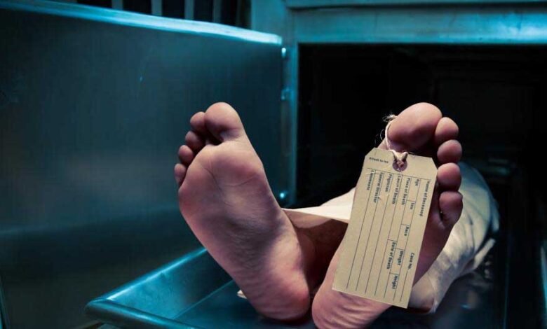 सूरत-मंदिर-के-बाथरूम-में-मिलीं-2-छात्राएं,-बेहोशी-के-इंजेक्शन-और-chatgpt-से-सुसाइड-का-तरीका-पूछा