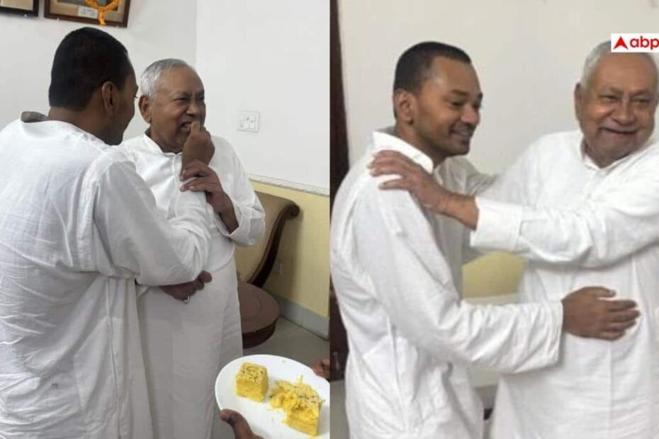 jdu-में-शामिल-होते-ही-पिता-नीतीश-कुमार-से-मिले-निशांत,-क्या-हुई-बात?-सामने-आई-पहली-तस्वीर