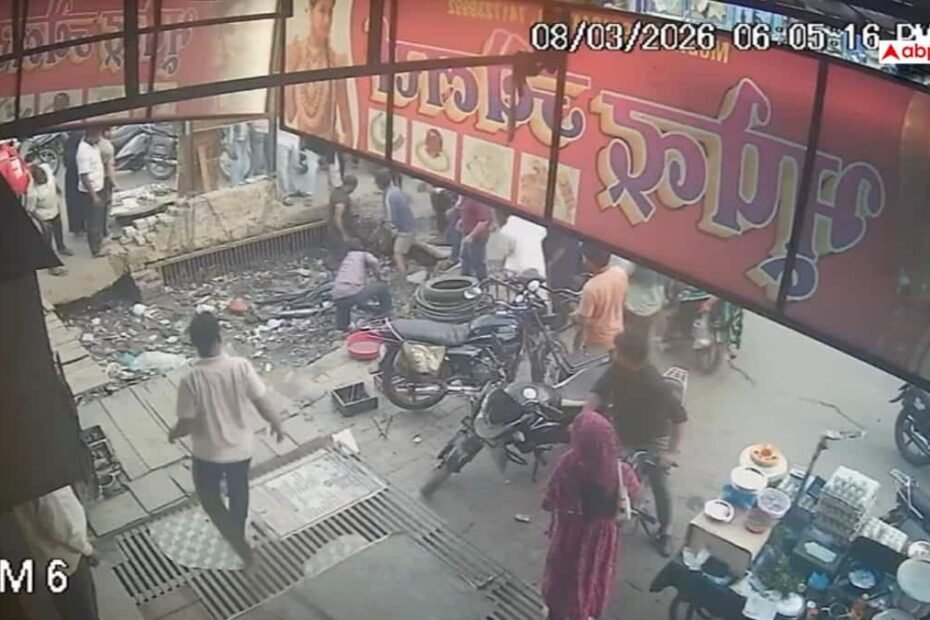 hapur-news:-पिलखुवा-में-खुले-नाले-में-बाइक-गिरने-से-पिता-और-दो-बच्चे-घायल,-सिस्टम-की-लापरवाही-उजागर