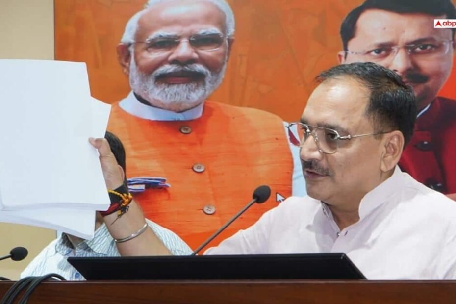 delhi-news:-दिल्ली-bjp-अध्यक्ष-बोले-पंजाब-में-महिला-समृद्धि-योजना-को-लेकर-aap-नेताओं-में-विरोधाभास