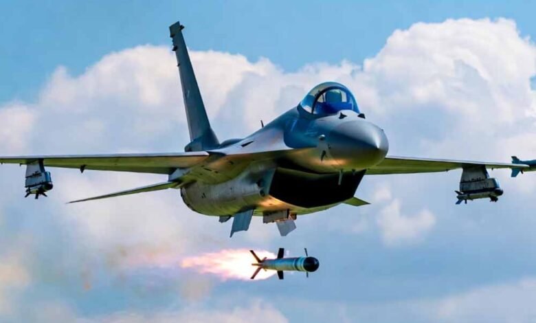 राफेल-जैसी-ताकत-वाला-तेजस-mk-2-फाइटर-जेट-तैयार…-बंकर-बस्टर-मिसाइलों-से-दुश्मन-की-नींद-उड़ाएगा