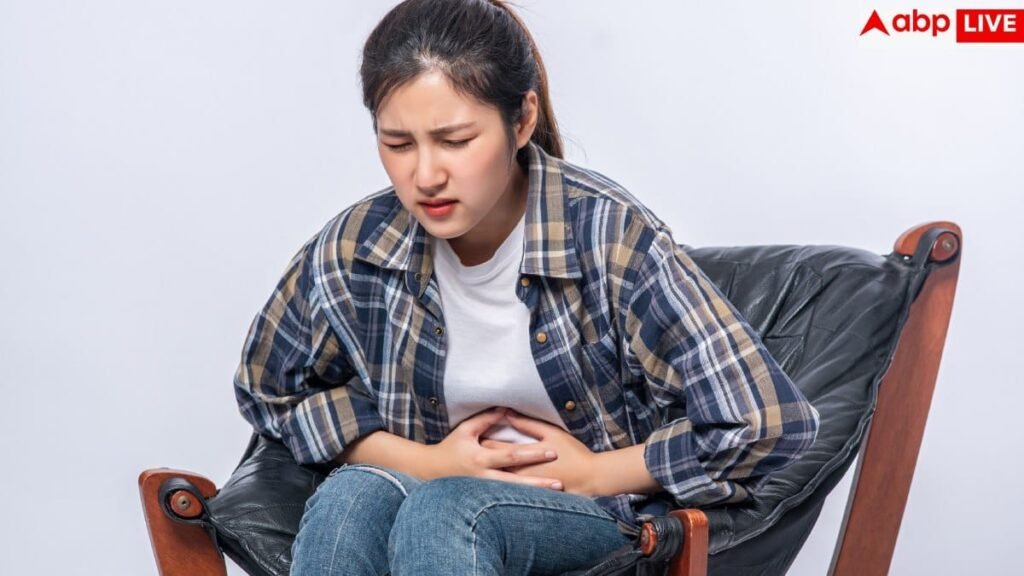 post-holi-detox-tips:-होली-पर-खाया-उल्टा-सीधा-और-अब-हो-रही-ब्लोटिंग,-बॉडी-को-ऐसे-कर-सकते-हैं-डिटॉक्स