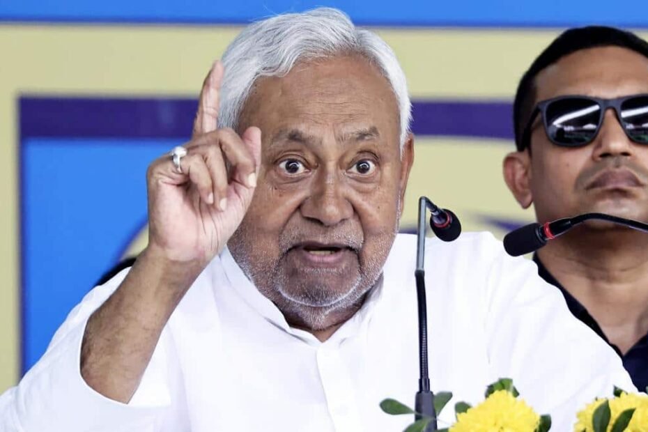 नीतीश-कुमार-पर-लगा-परिवारवाद-का-आरोप-तो-bjp-सांसद-ने-कही-बड़ी-बात,-‘कोई-सवाल-उठाता-है-तो…’