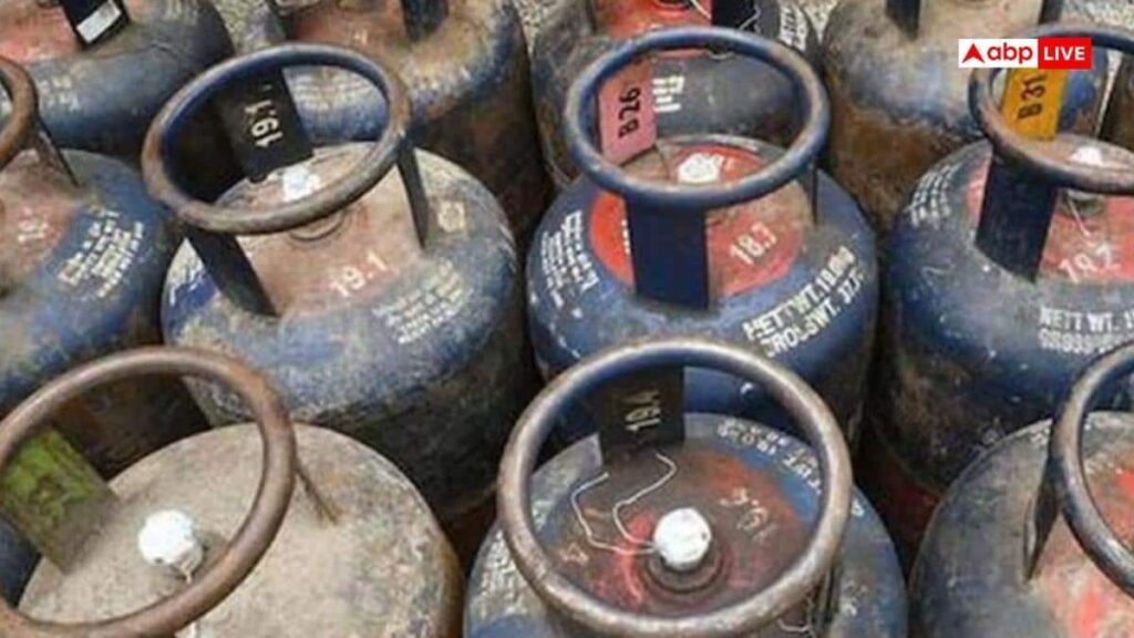 ‘हमें-अपना-कामकाज-बंद-करने-पर-मजबूर-होना-पड़ेगा’,-lpg-का-जिक्र-कर-बोले-कश्मीर-के-होटल-मालिक