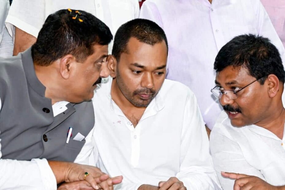 निशांत-कुमार-का-ऐक्शन-मोड-शुरू!-jdu-कार्यालय-पहुंचे,-कहा-‘कार्यकर्ता-सांसद-सब…’