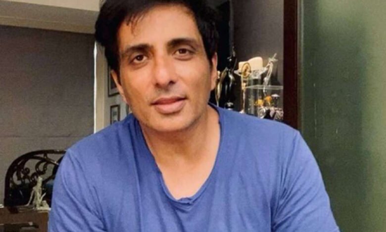 सड़क-पर-चलने-वालों-की-जिंदगी-आपके-हाथ-में,-युवा-पीढ़ी-को-सोनू-सूद-की-नसीहत